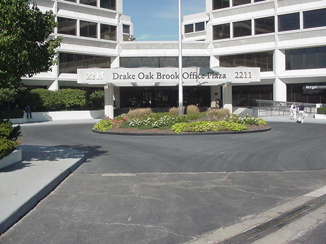 Drake Oakbrook Plaza